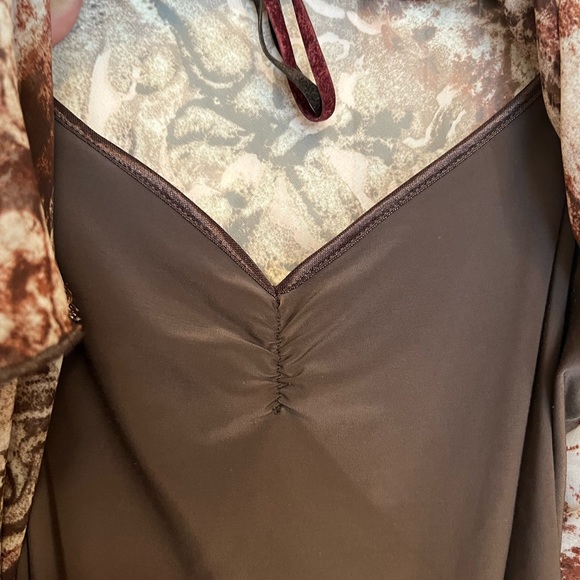 Bebe So- Boho Sheer Asymmetrical Top size XS - Picture 6 of 6